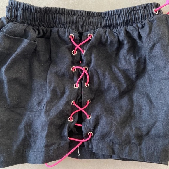 LF Bungee Lace Up Shorts - Picture 3 of 3